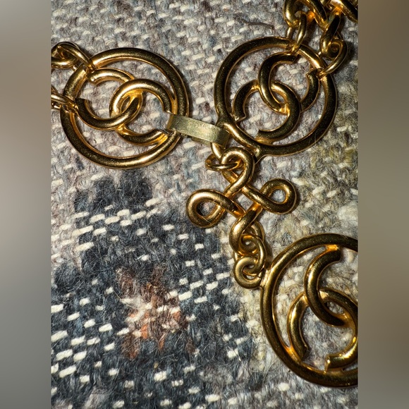 RARE Chanel Gold CC Link Belt Vintage - Picture 4 of 13